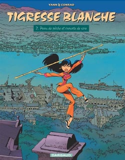 Tigresse blanche Tome 2 : peau de pêche et cravate de soie