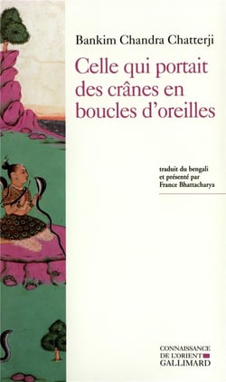 Celle qui portait des crânes en boucles d'oreilles