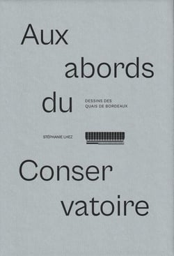 Aux abords du conservatoire