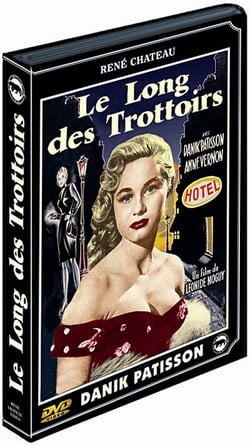 Le long des trottoirs