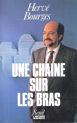 Une chaine sur les bras