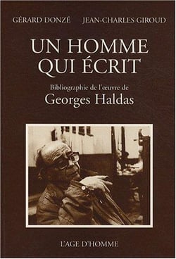 Un homme qui ecrit