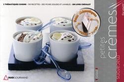 Macarons / petites cremes / un livre chevalet