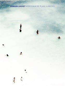 Morceaux de plage à recife