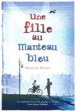 Une fille au manteau bleu
