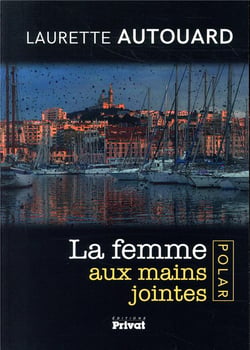 La femme aux mains jointes