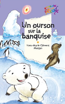 Un ourson sur la banquise
