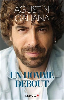 Un homme debout