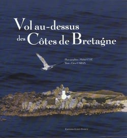 Vol au-dessus des cotes de bretagne