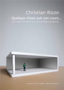 Quelque chose suit son cours...