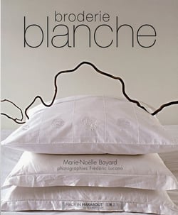 Broderies blanches