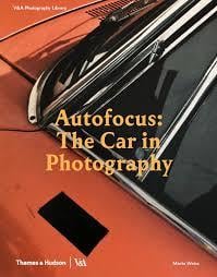 Autofocus the car in photography