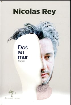 Dos au mur