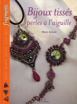 Bijoux tissés : perles à l'aiguille