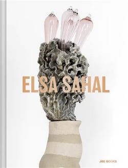 Elsa Sahal : Les vases sont debout, les potiches ont attrapé des jambes