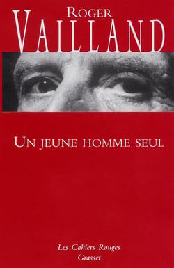 Un jeune homme seul