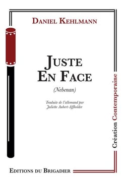 Juste en face