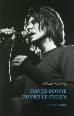 David Bowie ouvre le chien
