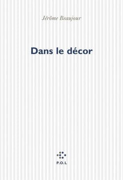 Dans le décor