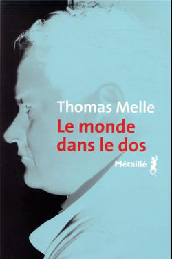 Le monde dans le dos