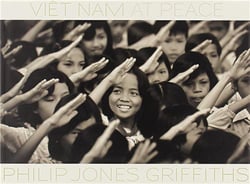 Philip jones griffiths : viet nam at peace /anglais