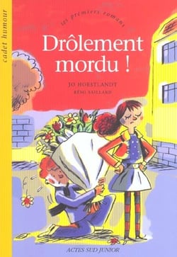 Drôlement mordu !