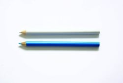 2 crayons craie 