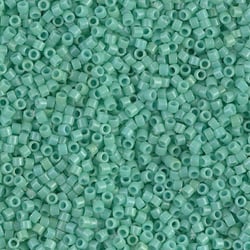 MIYUKI DELICA 11/0 OP BL OPAL D 1,6/ L 0,8 /7 gr, DB-2125