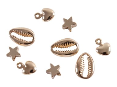 9 breloques dorées « étoiles, coquillages et coeurs »  - Créalia