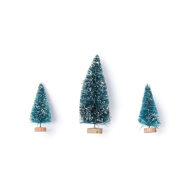 3 mini sapins enneigés