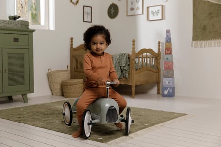 Porteur voiture rétro Olive Porteurs et draisiennes Jeux d