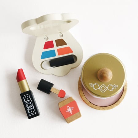 media/mkp/16a106a30c3548dcb3bef9dc5fe1c0ec