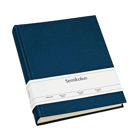 Album photo Semikolon Classic Medium – 80 pages – couverture en lin bleu marine – 160 photos 10x15