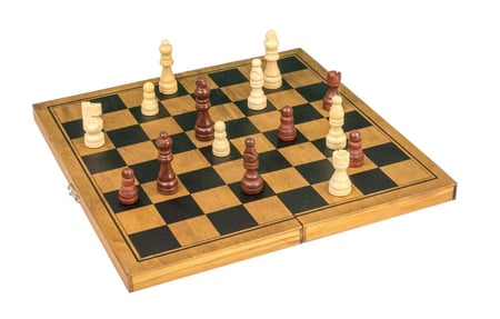 Jeu D'échecs En Bois Sculpté Médiéval – Fabrication Espagne (Tolède)
