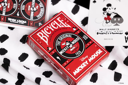 Bicycle - Jeu de 54 Cartes Collection Ultimates - Disney Mickey Mouse  dorées Bicycle : King Jouet, Jeux de cartes Bicycle - Jeux de société