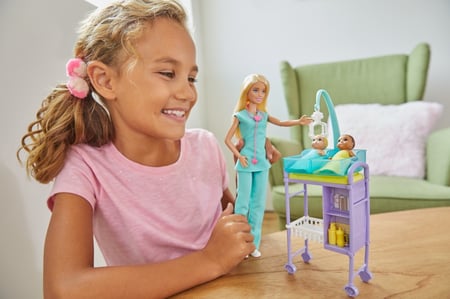 Barbie puericultrice deals