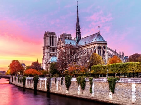 media/pim/1500p-pittoresque-notre-dame-4005556163458_2.JPG