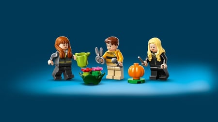 76412 - LEGO® Harry Potter - Le Blason de la Maison Poufsouffle LEGO : King  Jouet, Lego, briques et blocs LEGO - Jeux de construction
