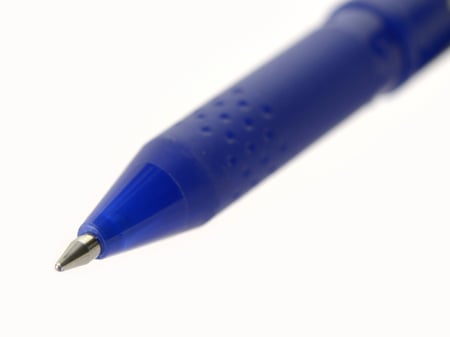 PILOT Lot 1 stylo roller effaçable pointe moyenne bleu FriXion Ball + 3  recharges effaçables bleu pas cher 