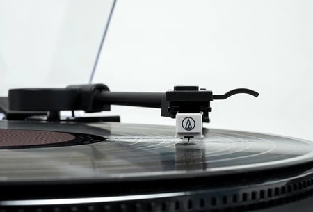 Centreur 45 tours Métal pour vinyle - Produits Dérivés Audio