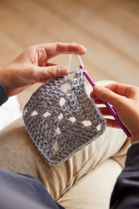 Kit Mindful Making Crochet - Ma couverture bien-être - Kits et Coffrets  Crochet - Crochet