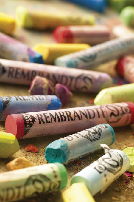 Pastels Tendres Vert Jaunâtre Permanent 633.7 - REMBRANDT