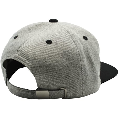 media/pim/assassin-s-creed-casquette-snapback-3700789260516_1.jpg