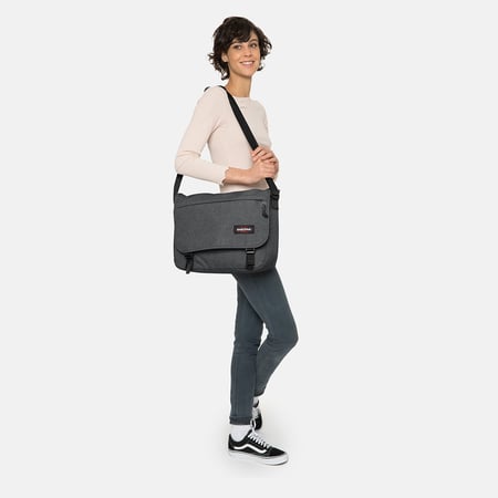 media/pim/besace-delegate-black-denim-5400852538112_5.jpg
