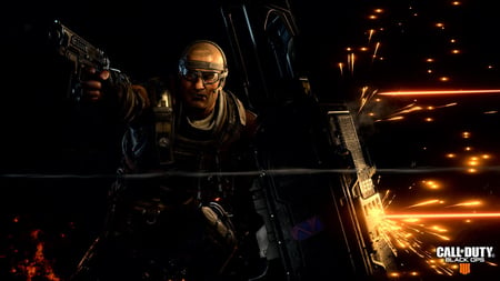 media/pim/call-of-duty-black-ops-4-5030917239076_3.jpg