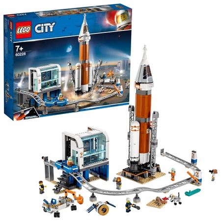 media/pim/city-fusee-spatiale-et-station-lancement-5702016370485_10.JPG