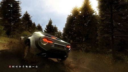 media/pim/colin-mcrae-2007-dirt-5024866333084_4.jpg