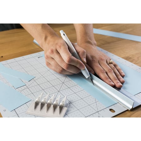 media/pim/cutter-de-precis-bleu-5l-0093573370557_3.jpg