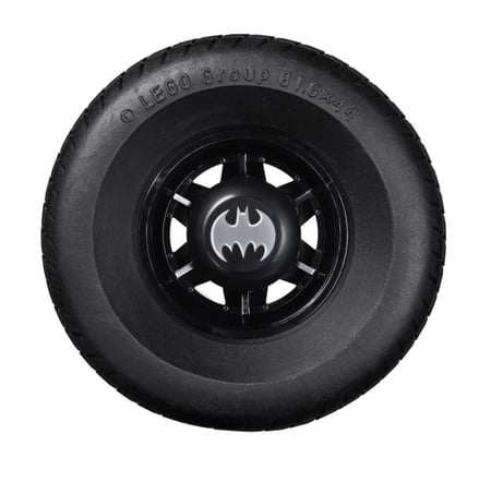 media/pim/dc-1989-batmobile-5702016469110_12.JPG