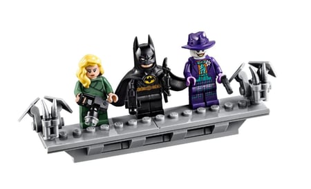 media/pim/dc-1989-batmobile-5702016469110_7.JPG